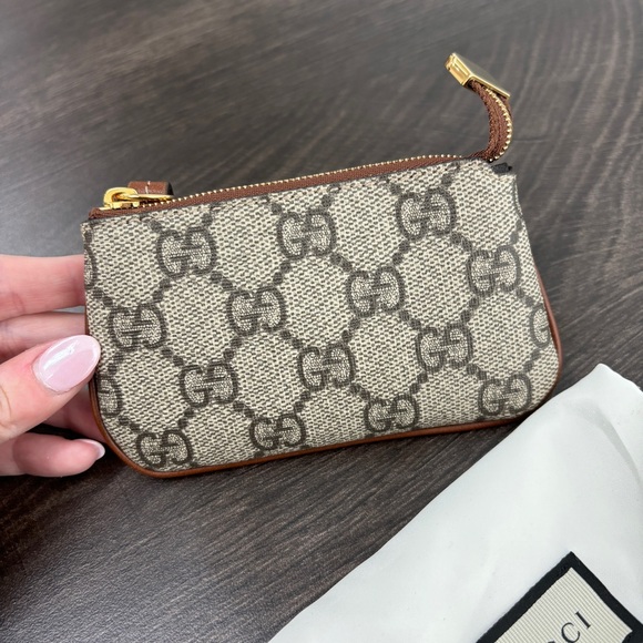 Gucci Ophidia GG Supreme Key Pouch Gold Hardware Zipper Canvas Leather Card Case - Picture 4 of 14